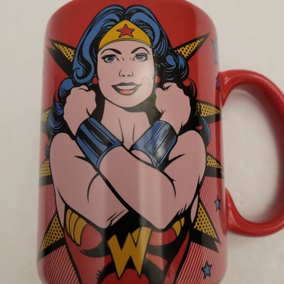Wonder Woman Mug - "Strongest Woman Alive" by Zak! - Picture 7 of 8